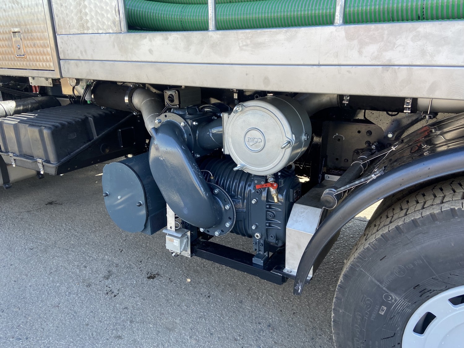 Каналопромывочная машины Jurop